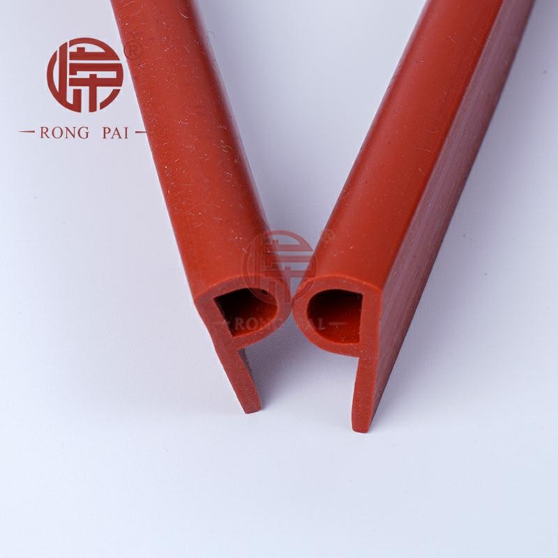 硅膠密封條在高溫情況下還可以維持密封嗎？-常州嶸牌橡塑制品有限公司