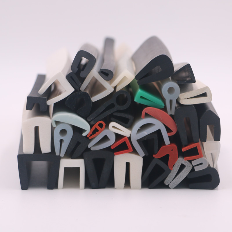 機柜密封條塌陷，IP等級下降？嶸牌高回彈發泡硅膠密封條，10萬次壓縮循環后回彈率＞95%！